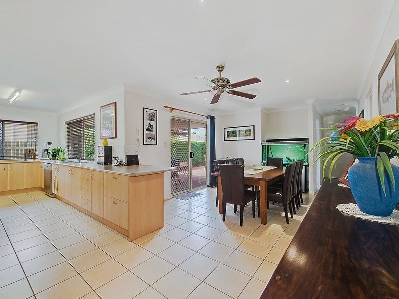 4 Tassel Place, Twin Waters QLD 4564