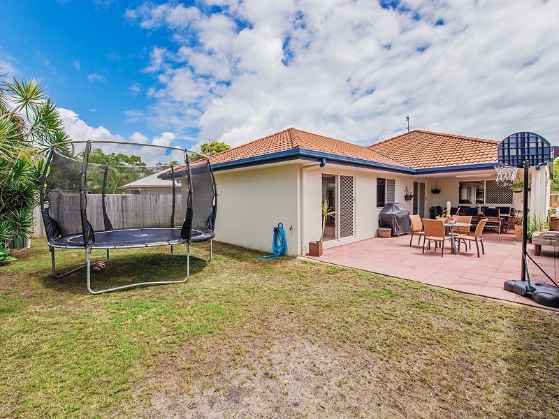 4 Tassel Place, Twin Waters QLD 4564