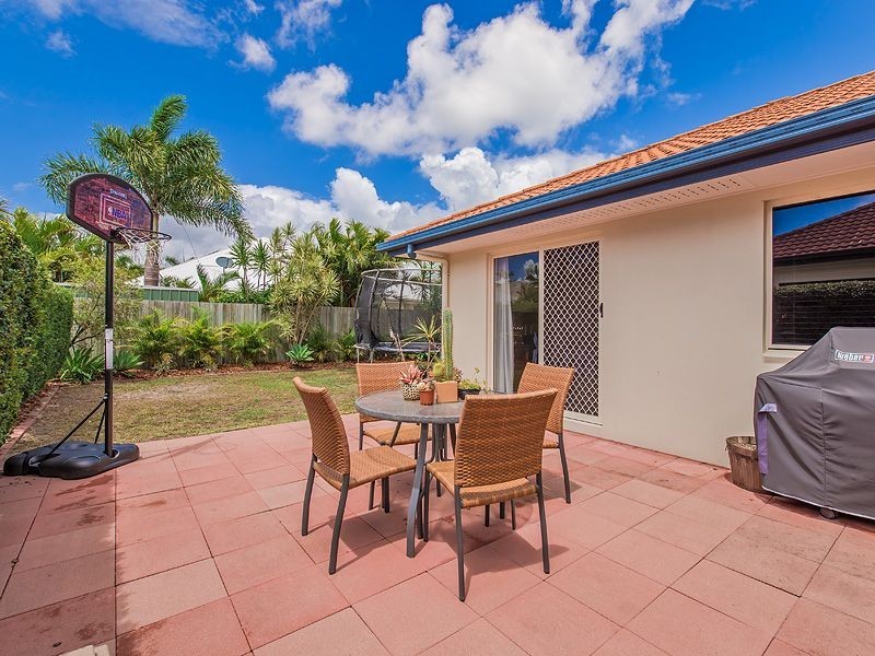 4 Tassel Place, Twin Waters QLD 4564