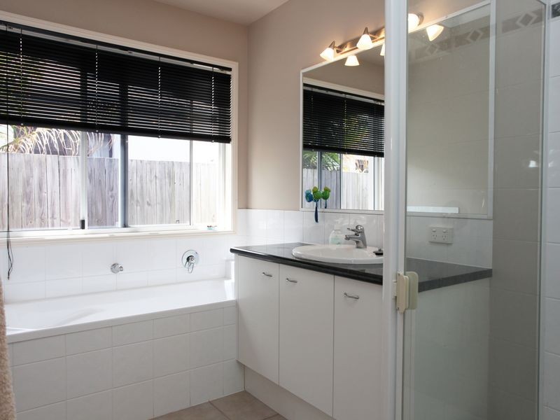 50 Prestwick Drive, Twin Waters QLD 4564