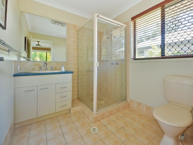 4 Hetherington Drive, Twin Waters QLD 4564