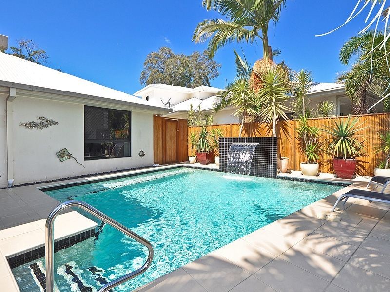 4 Hetherington Drive, Twin Waters QLD 4564