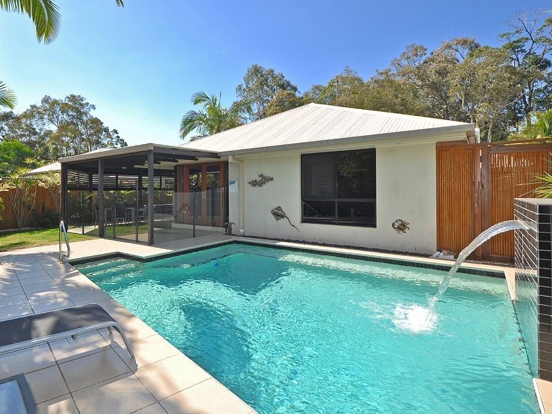 4 Hetherington Drive, Twin Waters QLD 4564