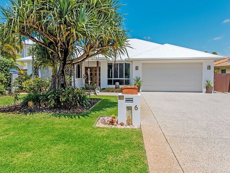 6 Seahorse Drive, Twin Waters QLD 4564