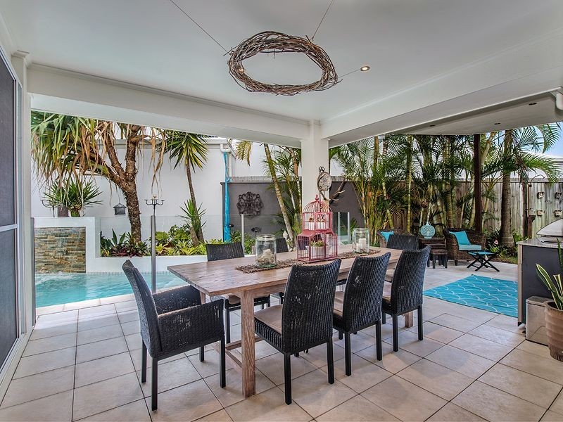 6 Seahorse Drive, Twin Waters QLD 4564