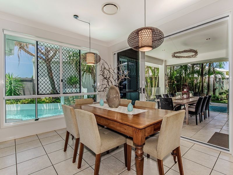 6 Seahorse Drive, Twin Waters QLD 4564