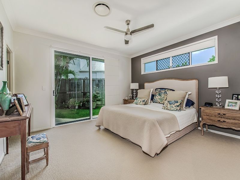 6 Seahorse Drive, Twin Waters QLD 4564