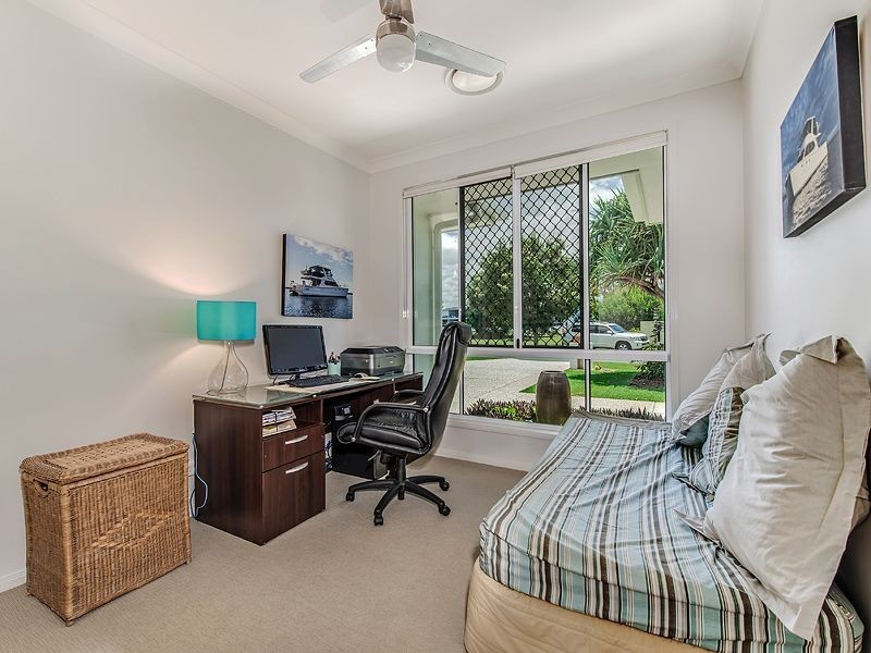 6 Seahorse Drive, Twin Waters QLD 4564