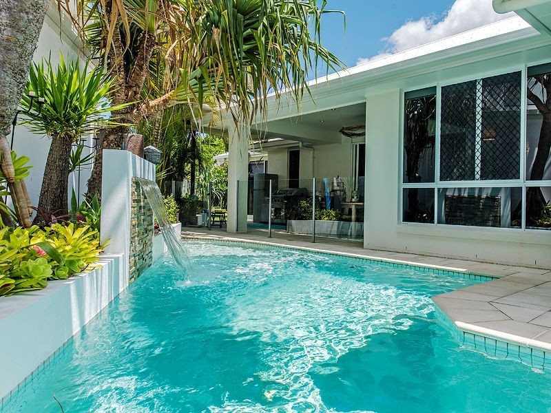 6 Seahorse Drive, Twin Waters QLD 4564