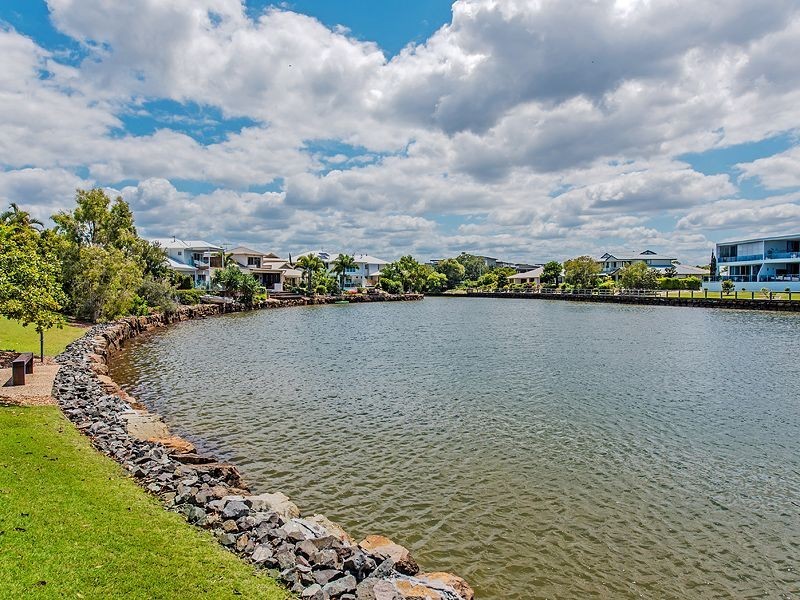 6 Seahorse Drive, Twin Waters QLD 4564