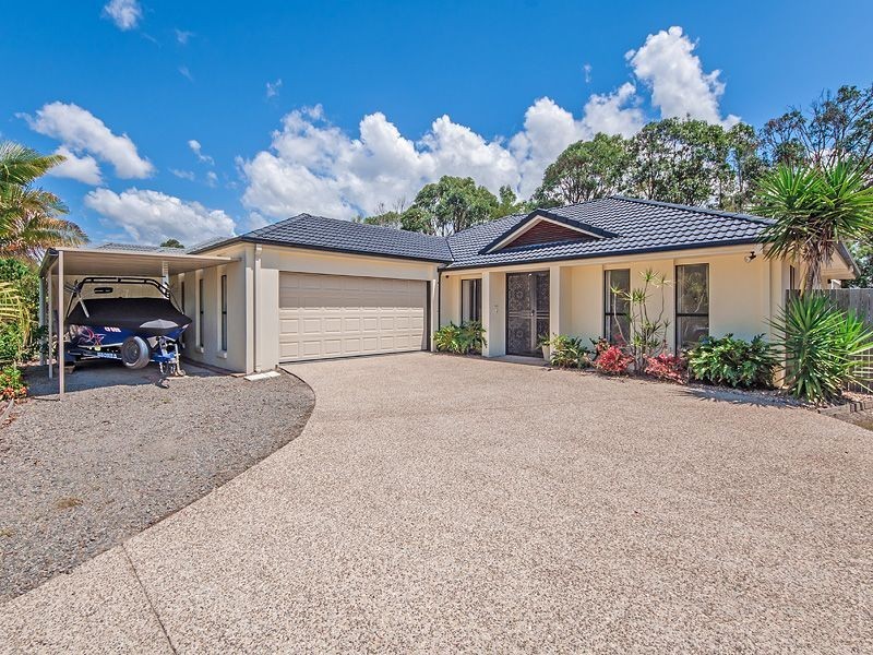 24 Wattlebird Drive, Twin Waters QLD 4564