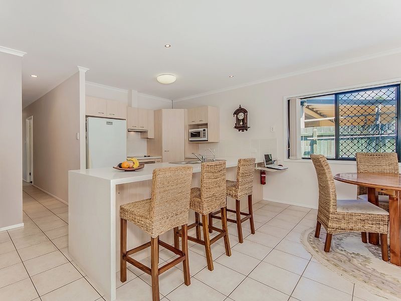 24 Wattlebird Drive, Twin Waters QLD 4564