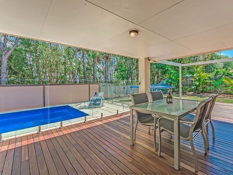 24 Wattlebird Drive, Twin Waters QLD 4564
