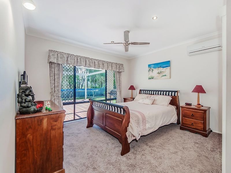 24 Wattlebird Drive, Twin Waters QLD 4564