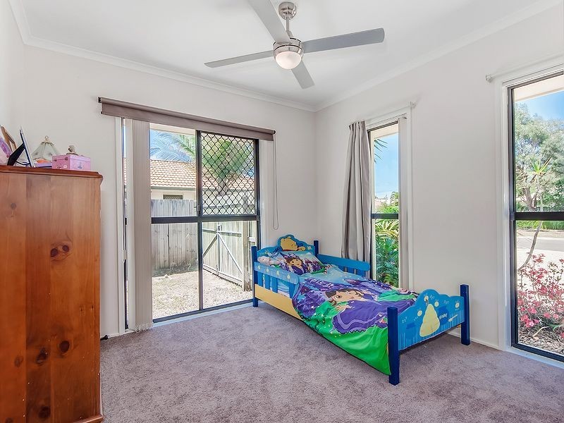 24 Wattlebird Drive, Twin Waters QLD 4564