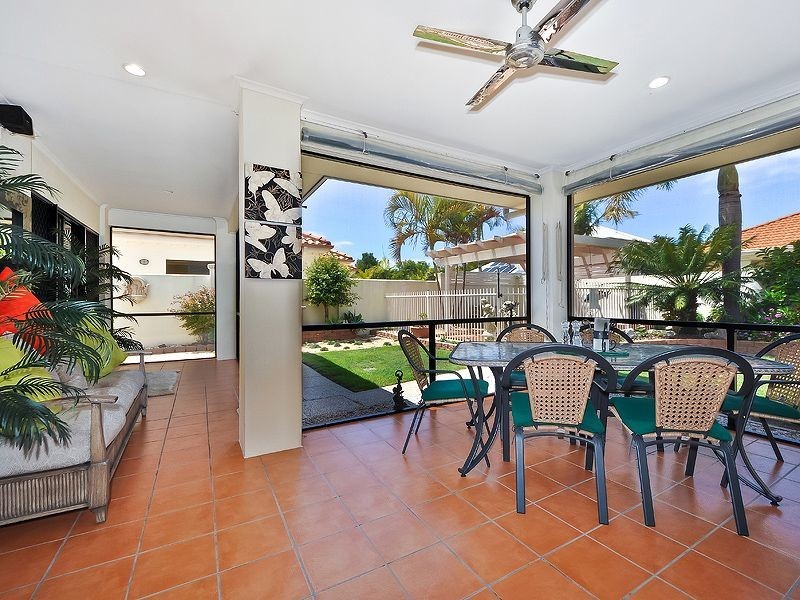 4 Mainsail Place, Twin Waters QLD 4564