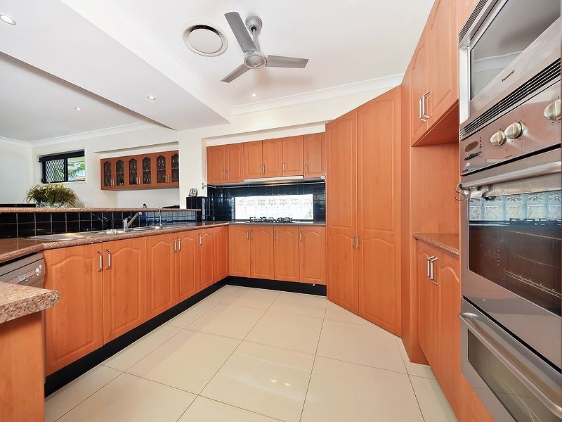 4 Mainsail Place, Twin Waters QLD 4564