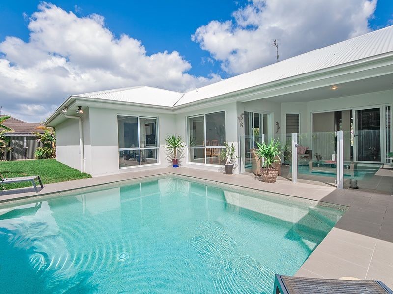 17 Anchorage Circuit, Twin Waters QLD 4564