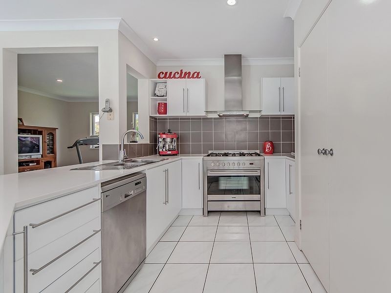 17 Anchorage Circuit, Twin Waters QLD 4564