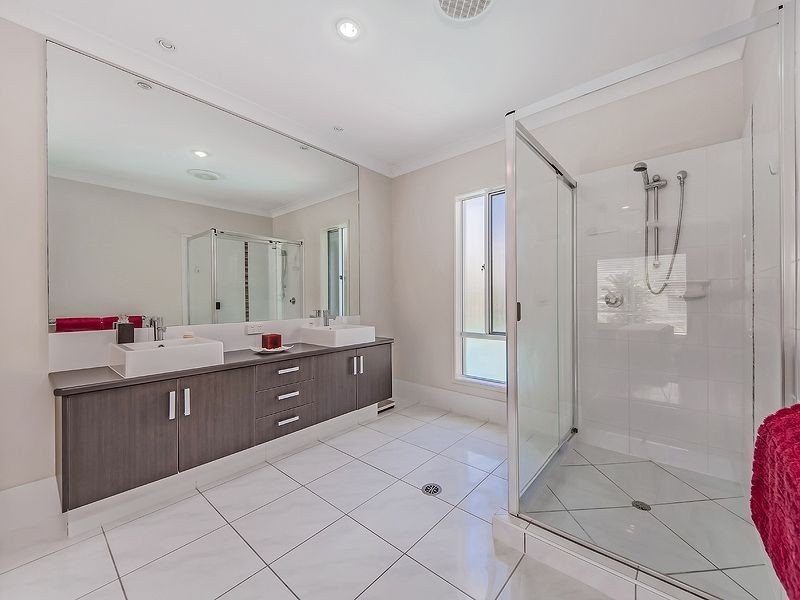 17 Anchorage Circuit, Twin Waters QLD 4564