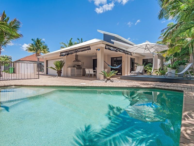 15 Twin Waters Drive, Twin Waters QLD 4564