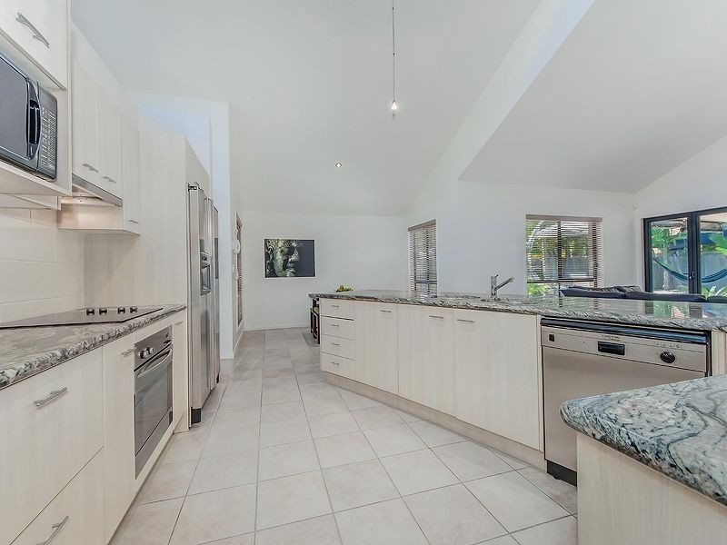 15 Twin Waters Drive, Twin Waters QLD 4564