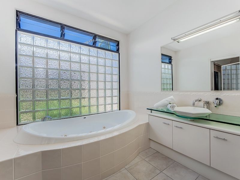 15 Twin Waters Drive, Twin Waters QLD 4564