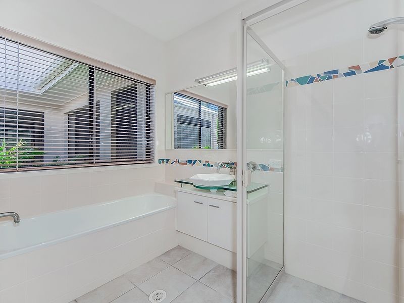 15 Twin Waters Drive, Twin Waters QLD 4564