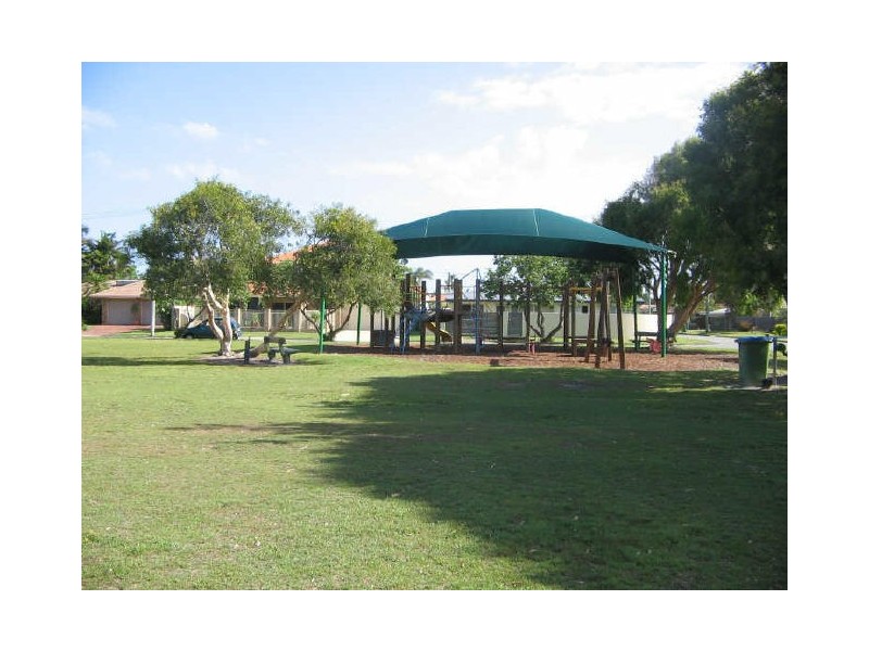 1/4 Bakali Court, Warana QLD 4575