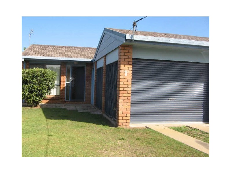 1/4 Bakali Court, Warana QLD 4575