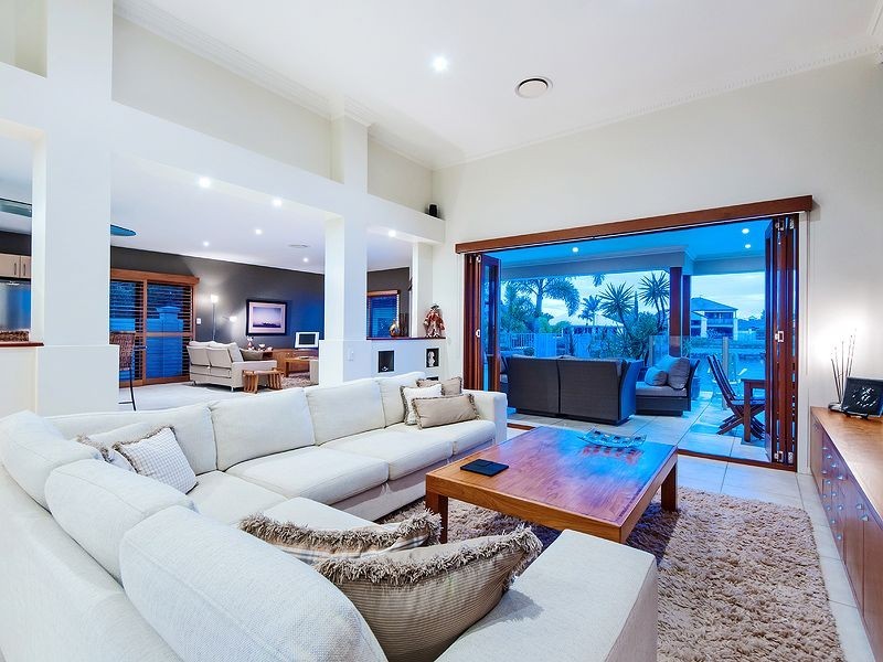 20 Staysail Place, Twin Waters QLD 4564