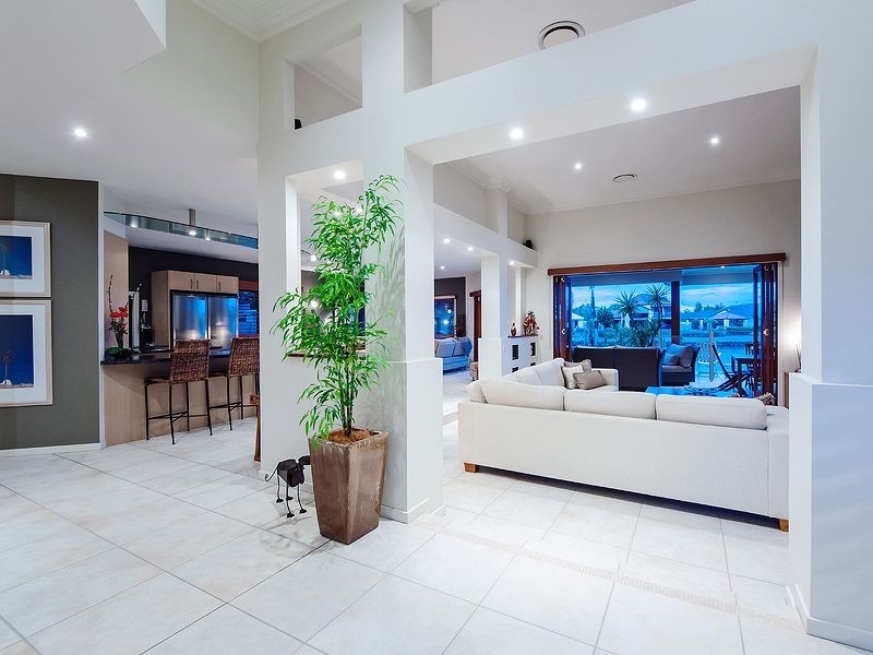 20 Staysail Place, Twin Waters QLD 4564