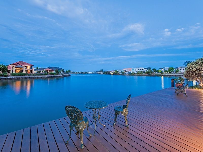 20 Staysail Place, Twin Waters QLD 4564