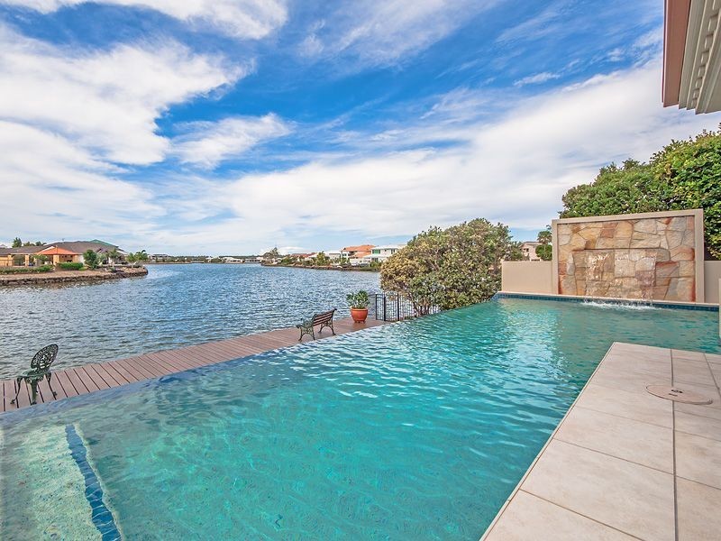 20 Staysail Place, Twin Waters QLD 4564