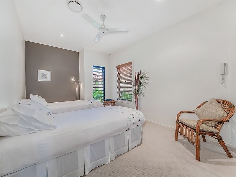 20 Staysail Place, Twin Waters QLD 4564