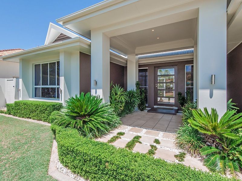 4 Mizzen Place, Twin Waters QLD 4564