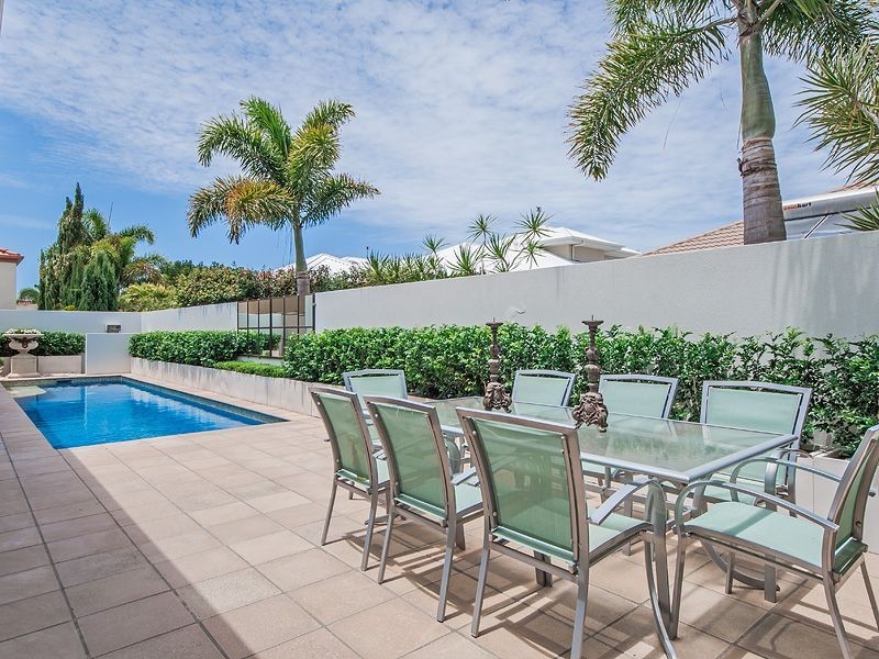 4 Mizzen Place, Twin Waters QLD 4564