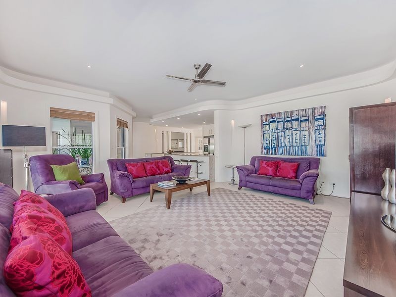 4 Mizzen Place, Twin Waters QLD 4564