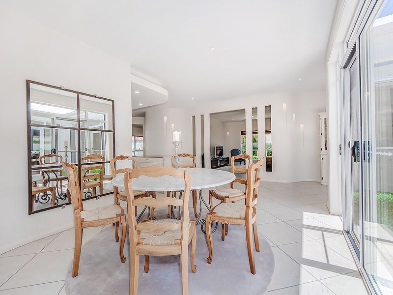 4 Mizzen Place, Twin Waters QLD 4564