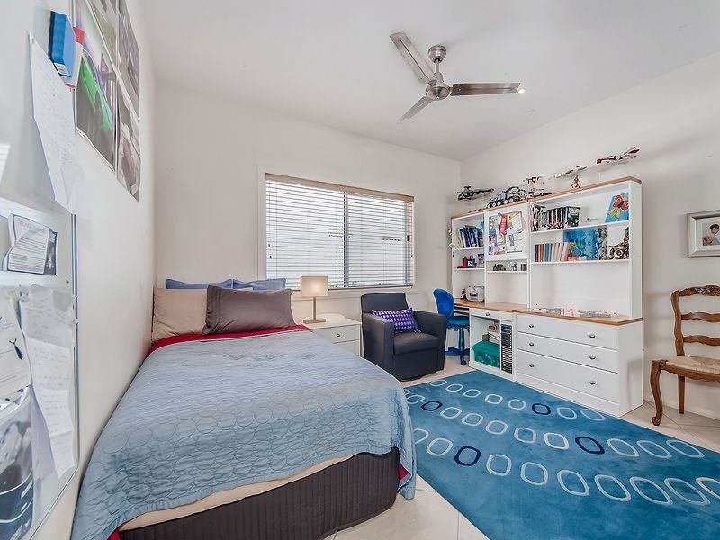 4 Mizzen Place, Twin Waters QLD 4564