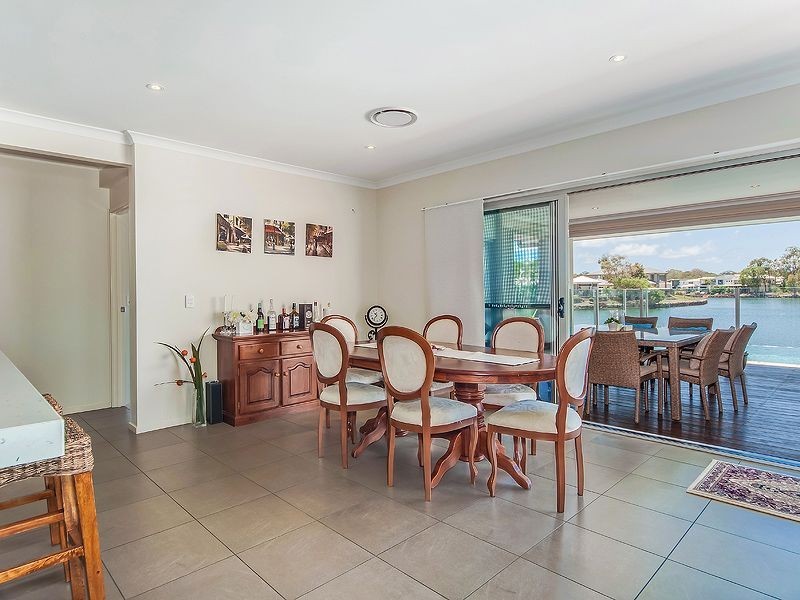 5 Waterfront Court, Twin Waters QLD 4564