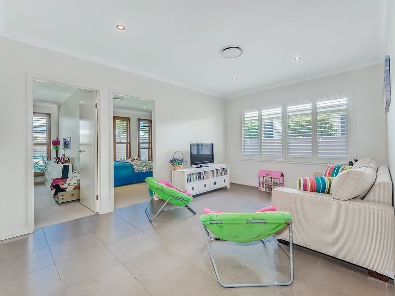 5 Waterfront Court, Twin Waters QLD 4564