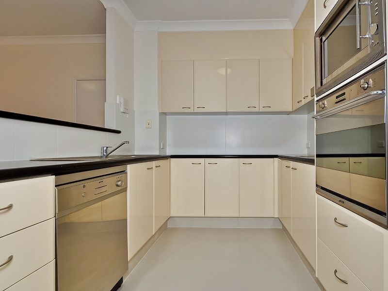 19/179 Ocean Drive, Twin Waters QLD 4564
