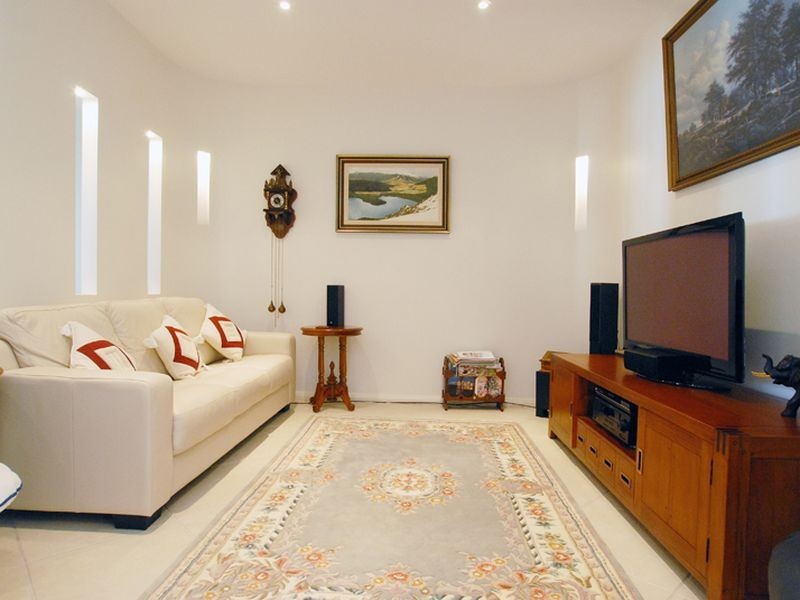 2 Mainsail Place, Twin Waters QLD 4564