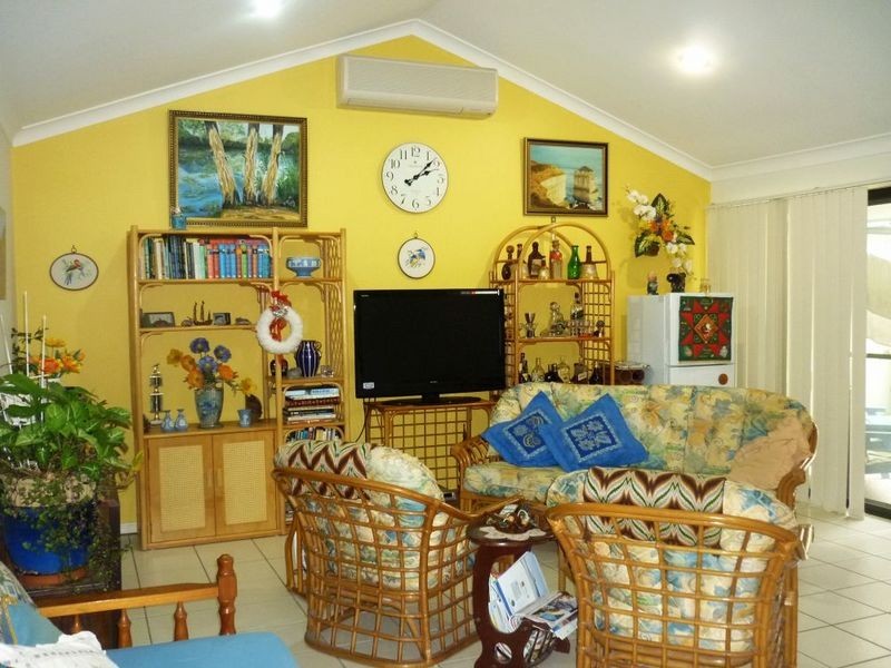 6 Skipper Place, Twin Waters QLD 4564