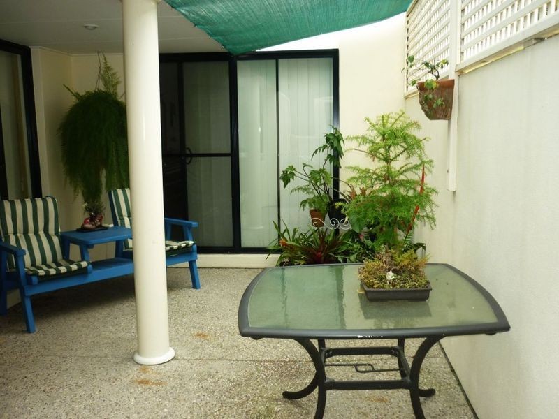 6 Skipper Place, Twin Waters QLD 4564