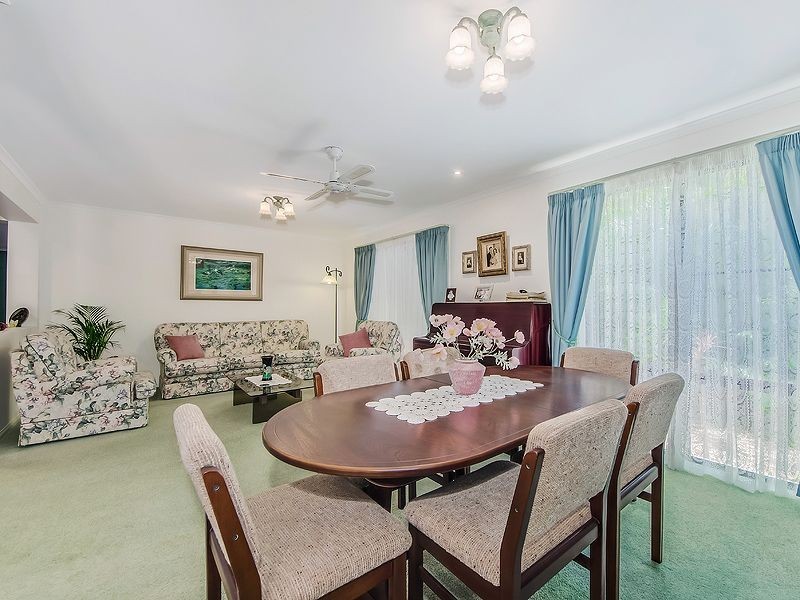 9 Baker Finch Place, Twin Waters QLD 4564