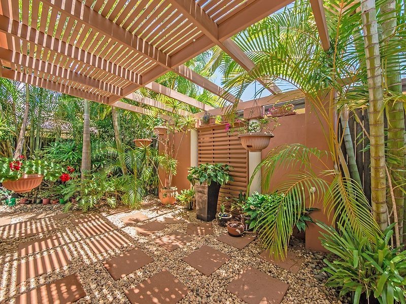 9 Baker Finch Place, Twin Waters QLD 4564