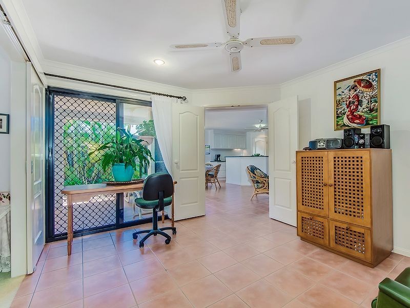 9 Baker Finch Place, Twin Waters QLD 4564