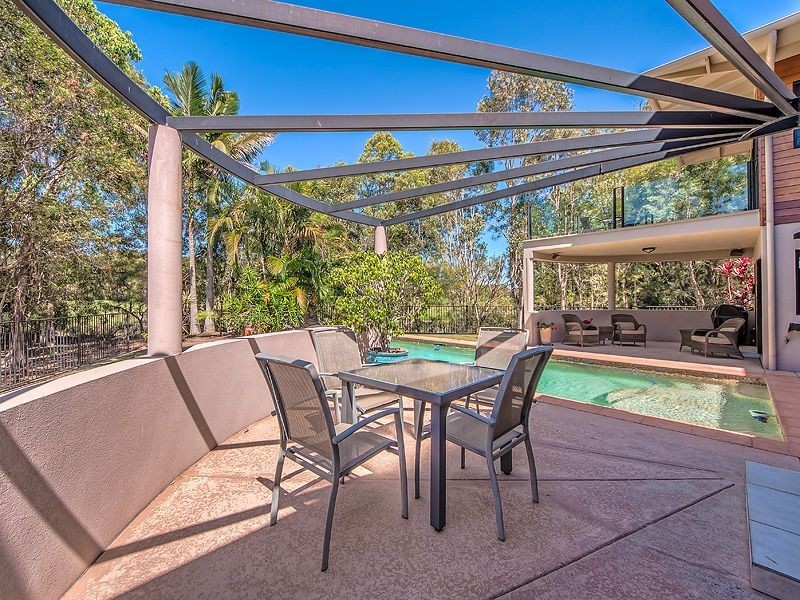 6 Baker Finch Place, Twin Waters QLD 4564